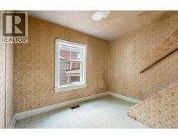 6 W RIVERSIDE Drive W - 14