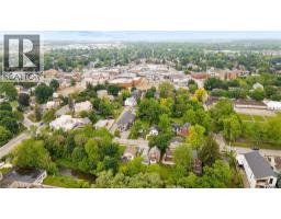 6 W RIVERSIDE Drive W - 30