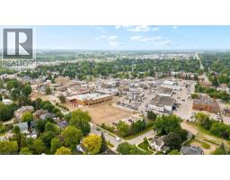 6 W RIVERSIDE Drive W - 32