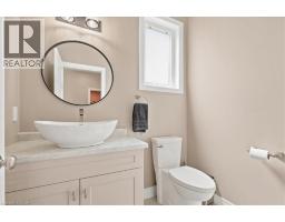 209 ARDEN Crescent - 10