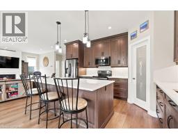 209 ARDEN Crescent - 16
