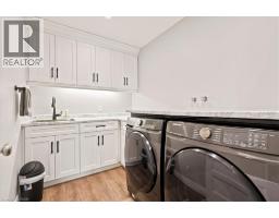 209 ARDEN Crescent - 31