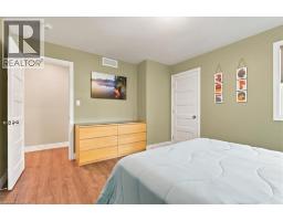 209 ARDEN Crescent - 34