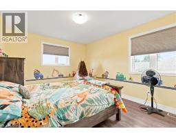 209 ARDEN Crescent - 35