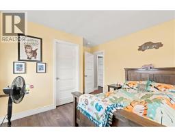209 ARDEN Crescent - 37