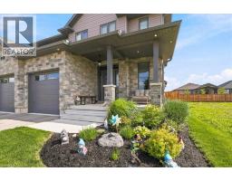 209 ARDEN Crescent - 4