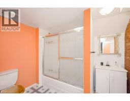 4649 THE GALLOPS - 27