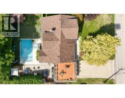 912 BOOTHMAN Avenue - 2
