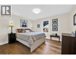 912 BOOTHMAN Avenue - 30