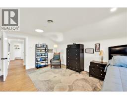 912 BOOTHMAN Avenue - 35