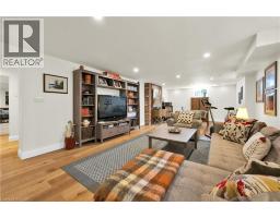 912 BOOTHMAN Avenue - 42