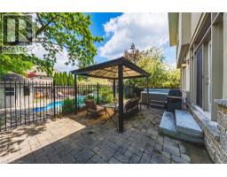 1047 ST MATTHEW S Avenue - 38
