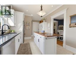 52 ROOSHILL Drive - 10