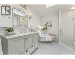 52 ROOSHILL Drive - 24