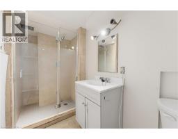 52 ROOSHILL Drive - 31