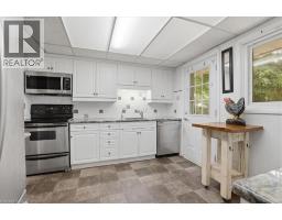 627 WESTMOUNT Road W - 11