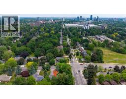 627 WESTMOUNT Road W - 23
