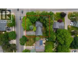 627 WESTMOUNT Road W - 3