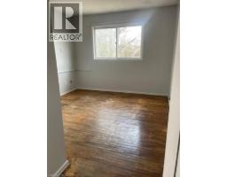 74 WILLIAM Street W - 3