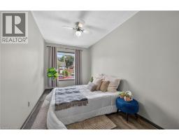 184 LONDON Street N - 18