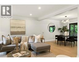 371 ROBINA Road - 10