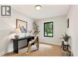 371 ROBINA Road - 32