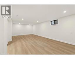 371 ROBINA Road - 36