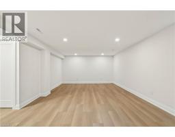 371 ROBINA Road - 37