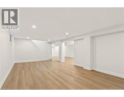 371 ROBINA Road - 38