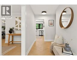 371 ROBINA Road - 4