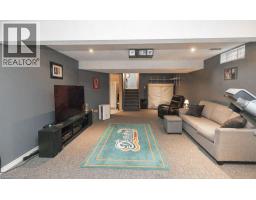 106 OSSINGTON Drive - 32