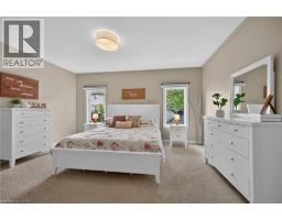 6 SOUTHWOOD Crescent - 18