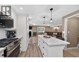 6 SOUTHWOOD Crescent - 30