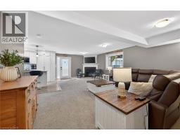 6 SOUTHWOOD Crescent - 33