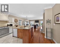 6 SOUTHWOOD Crescent - 8