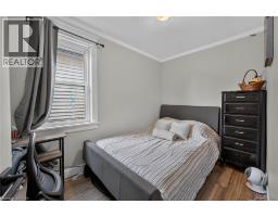 220 PALING Avenue - 25
