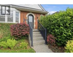 153 PARKVIEW Drive - 4