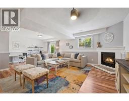 325 TAIT Crescent - 11