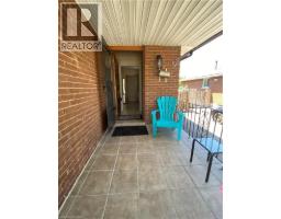 68 TINDALE Court - 3