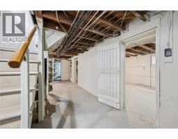 38 STIRLING Avenue N - 19