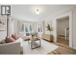 38 STIRLING Avenue N - 4
