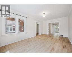 38 STIRLING Avenue N - 5