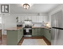 38 ALEXANDRA Boulevard - 11