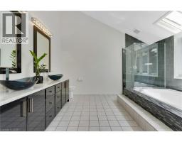 8 CHARLTON Place - 31