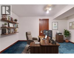 8 CHARLTON Place - 43
