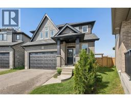 10 SPARROW Crescent - 3