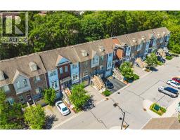 181 W PLAINS Road W UnitNo. 14 - 3