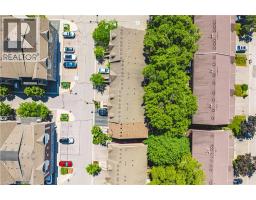 181 W PLAINS Road W UnitNo. 14 - 31