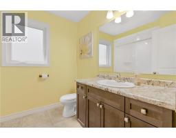 270 KROTZ Street W - 10