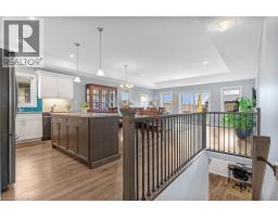 270 KROTZ Street W - 14